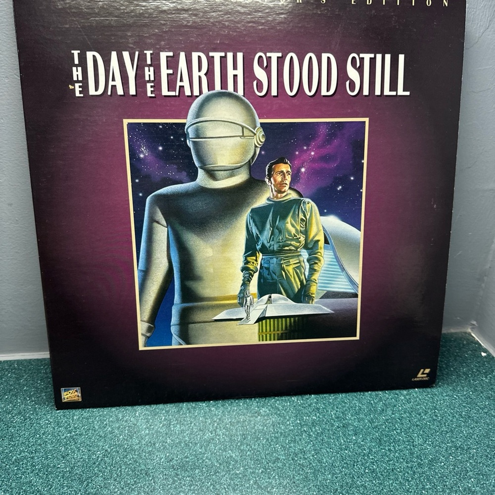 The Day the Earth Stood Still Laserdisc movie! Black & White Classic Movie